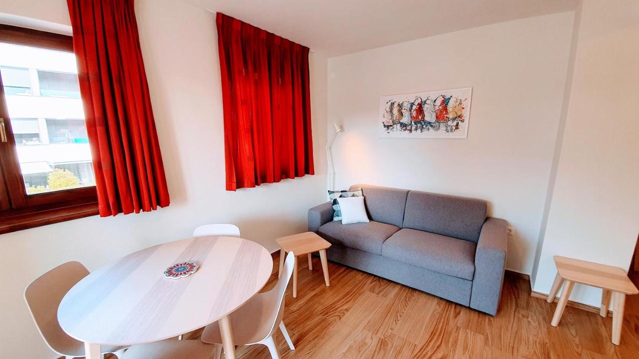 Luxury Apartment - Few Minutes From The Sea Porec Esterno foto